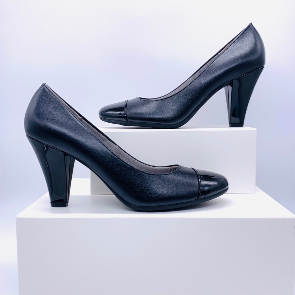 *REPOSH: NWOT Naturalizer Women’s Butler-N Black Pumps Heels
